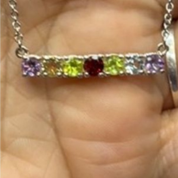 Jewelry - Red and Green Gemstone Necklace with Modern Design